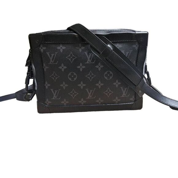 Louis Vuitton soft trunk crossbody - Picture 2 of 16